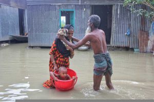 British Muslim Raise £20,000 To Help Flood Victims In Bangladesh