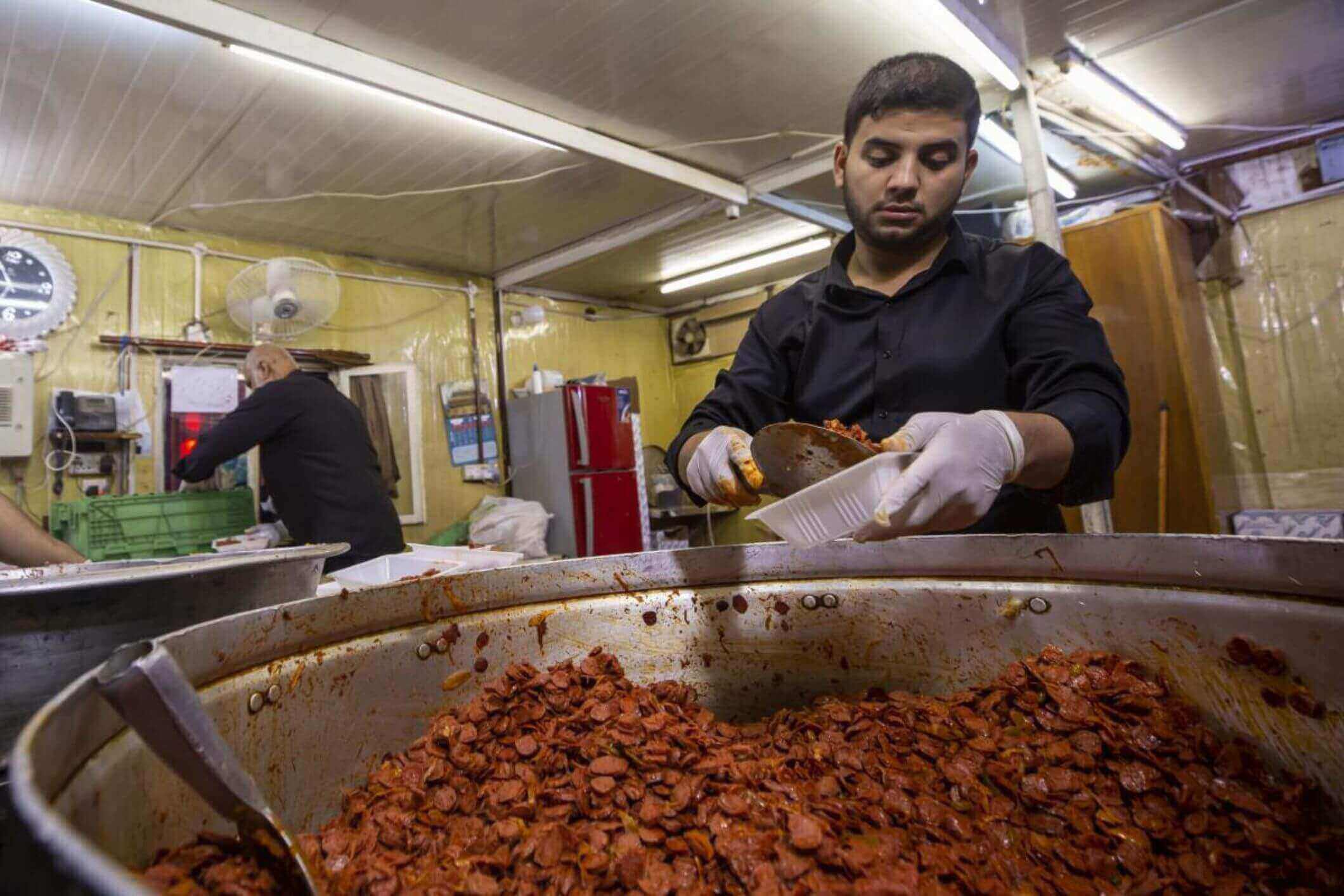 Al-Abbas Shrine Host Restaurant Begins Preparing For Arbaeen