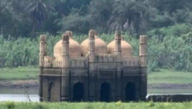 Mosque Emerges intact After Years Underwater