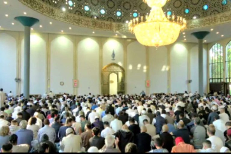 UK Mosque Open Door Day Promotes Interfaith Harmony
