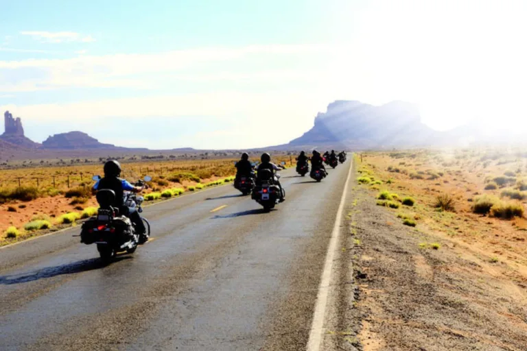 For Umrah Pakistani Biker Group Reaches UAE en Route To Makkah