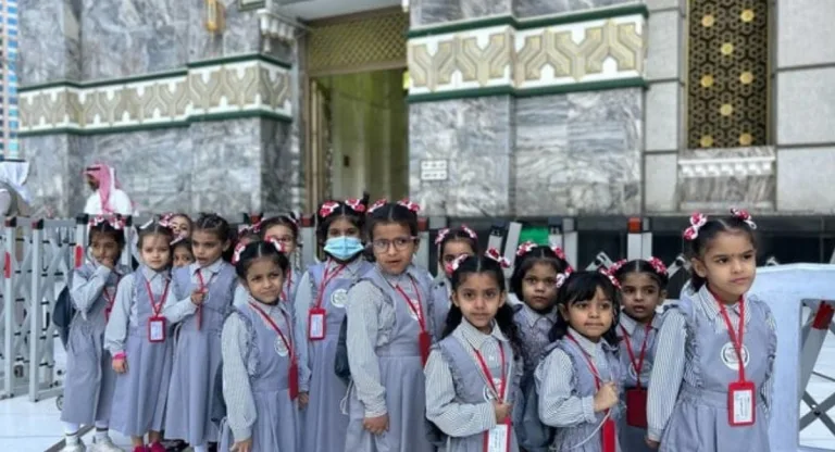 Grand Mosque Welcomes Children For Educational Visits