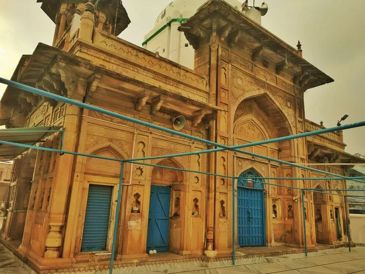 Historic Mosque Destroyed For Road Widening in India